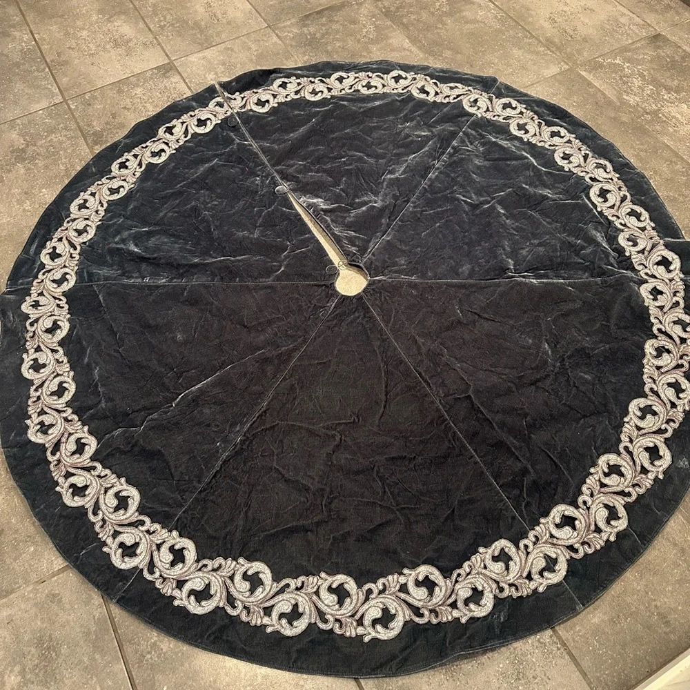 French Blue Velvet Tree Skirt 60" - - Picture 2 of 5